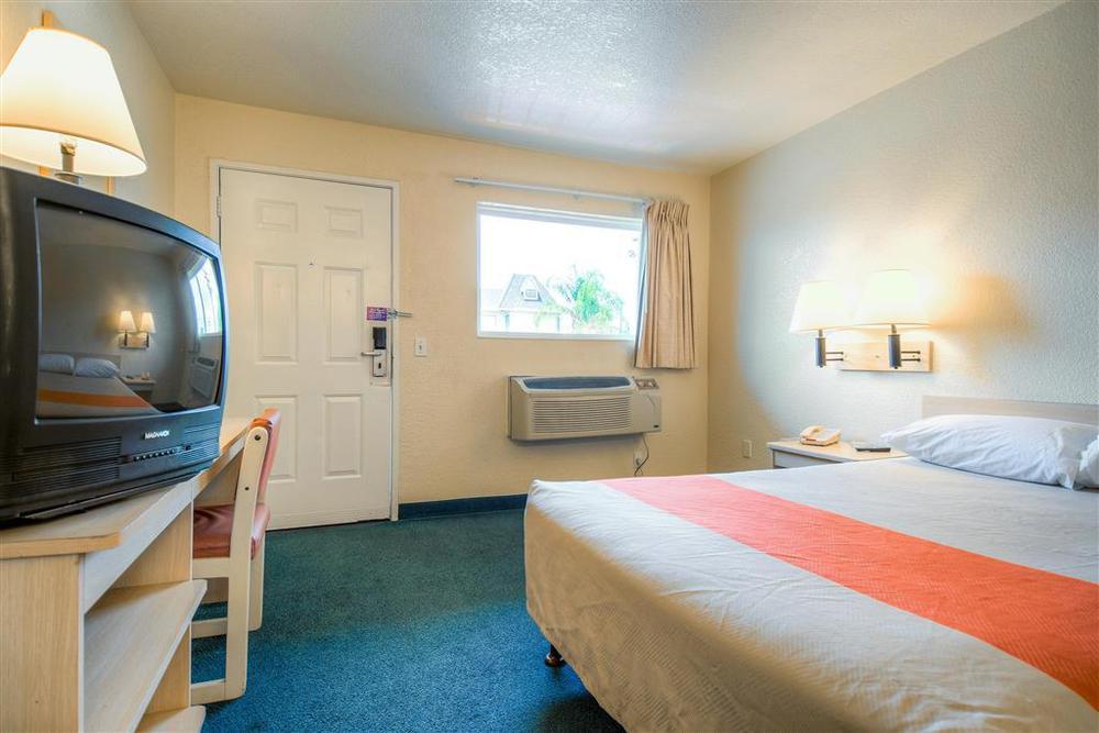 Motel 6-Anaheim, Ca - Fullerton East Pokoj fotografie